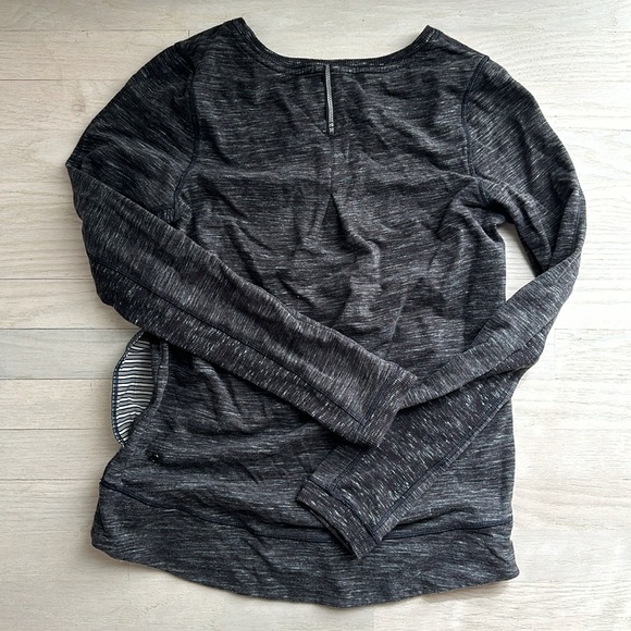 Lululemon heathered charcoal grey sweatshirt size 6 invisible kangaroo pocket - Picture 2 of 3